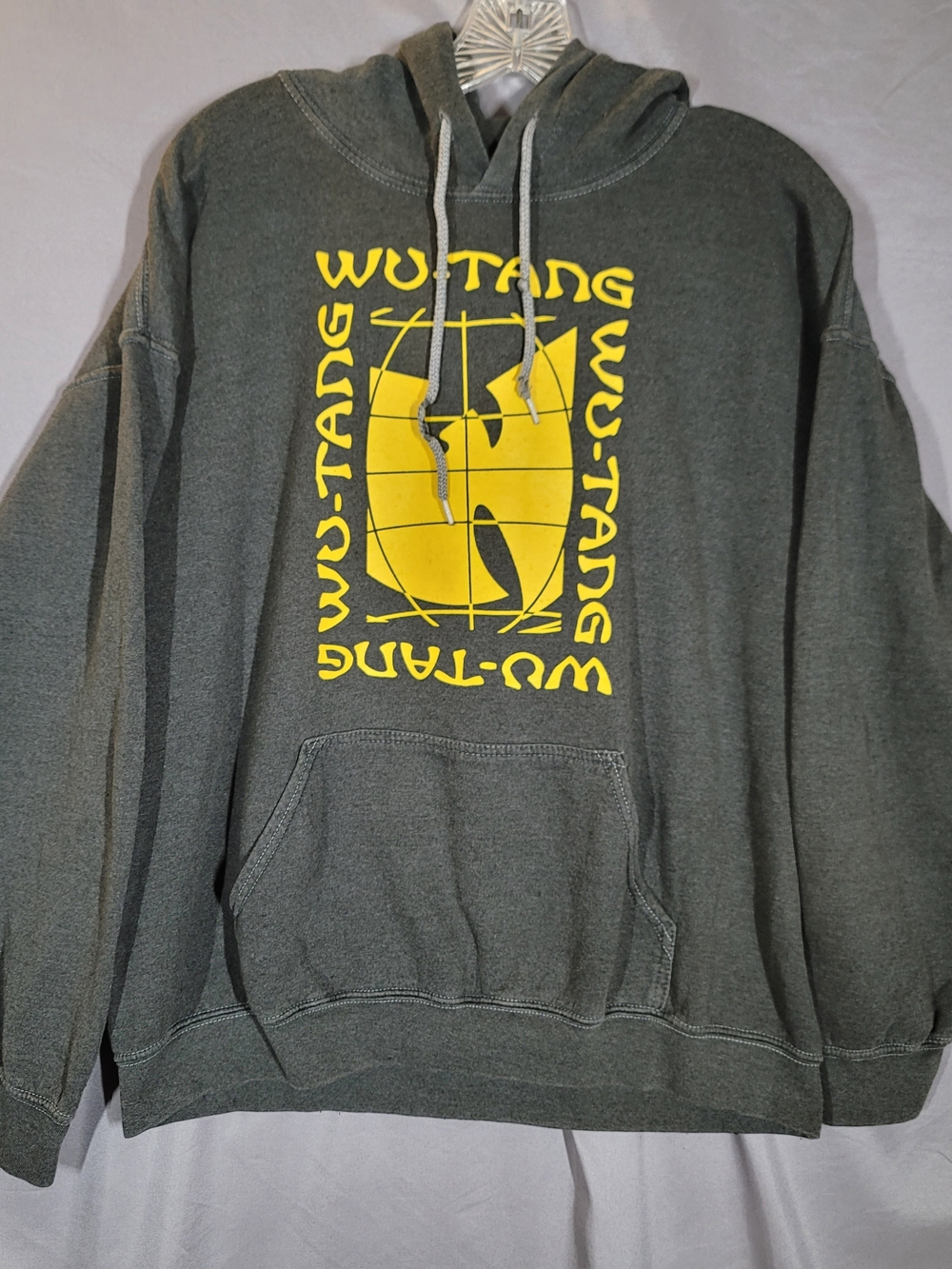 NWT Wu-Tang Clan Graphic Pullover Hoodie Pigment Black Gray Yellow Logo  Sz L